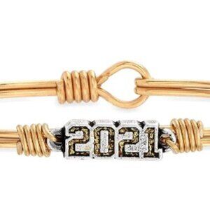 Luca & Danni - Size Small Glod Class of 2021 The Magic Of New Beginings